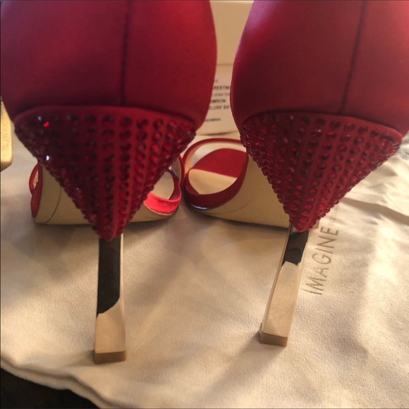 NWT Satin Crimson Studded/Mirrored GoldStiletto - Picture 14 of 16